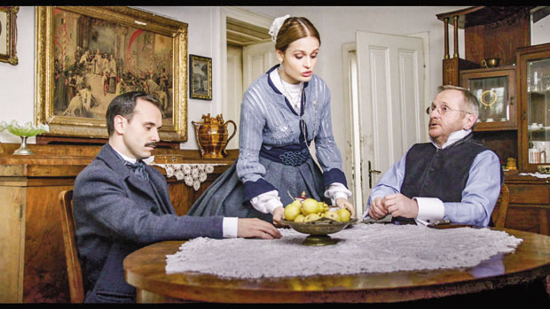 Почињу „Корени”: Неспокој у дому Катића